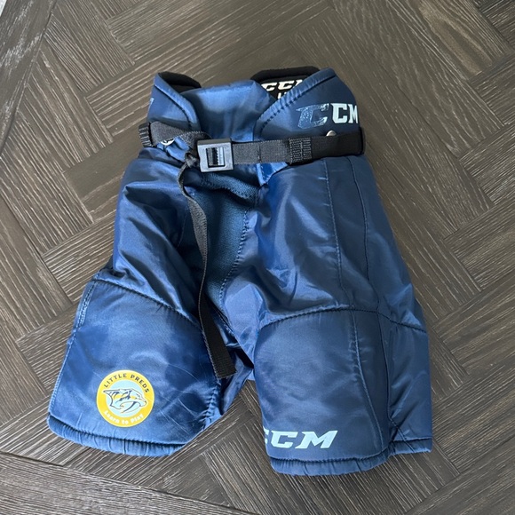 CCM Hockey Pants, Youth size small, blue, athletic, hockey shorts - Picture 1 of 4